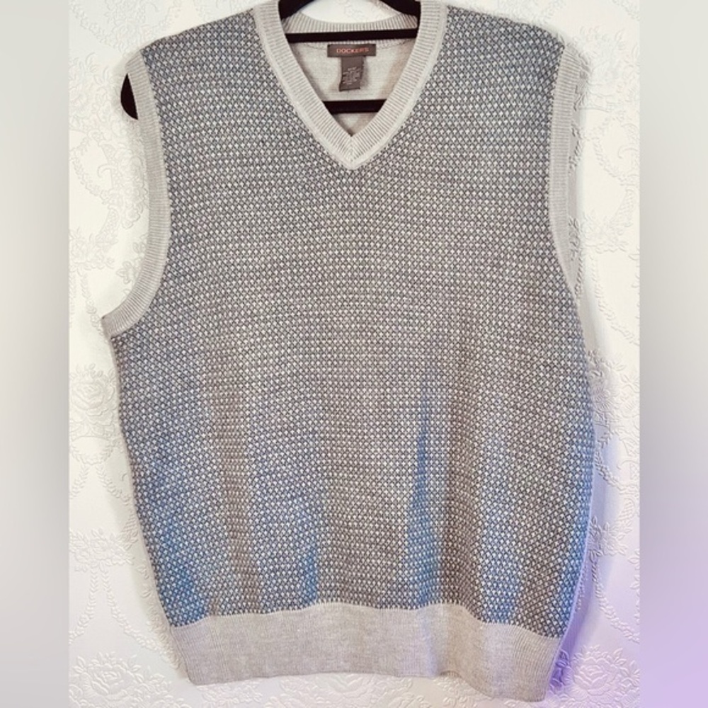 Men's Gray Sweater Vest dockers, medium sweater vest